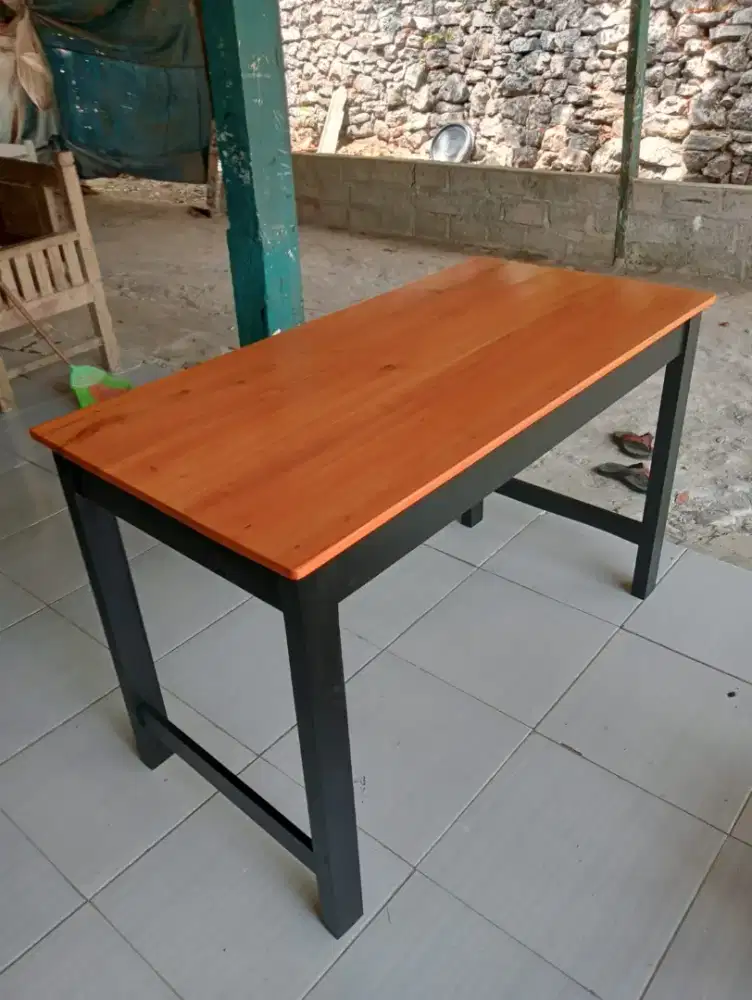Meja serbaguna murah