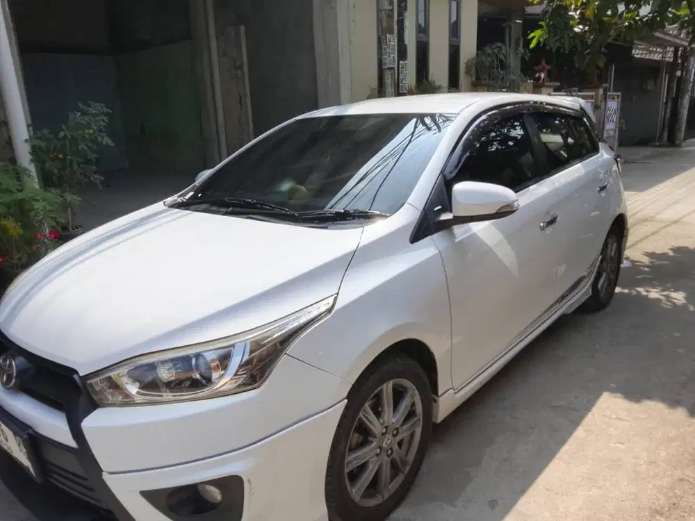 Mobil Yaris TRD Sportivo Tahun 2015 Automatic