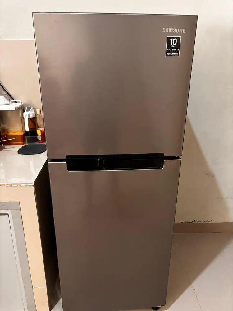 Samsung Inverter 100watt 2 pintu