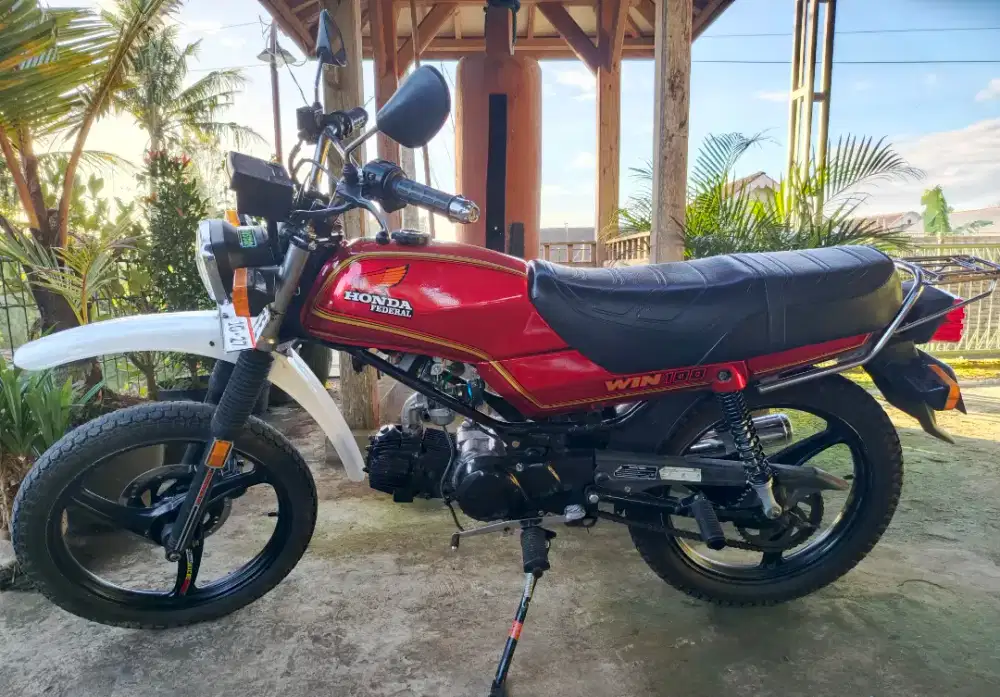 Honda Win 100 spesial edition ReD