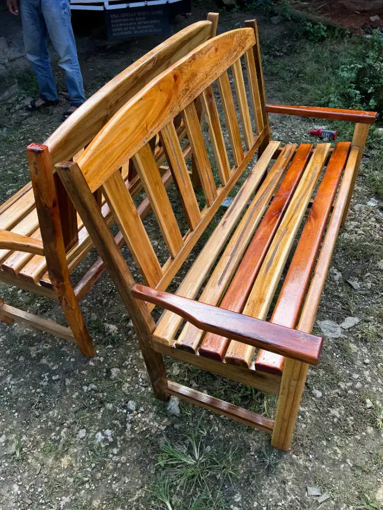 kursi dari bahan jati & mahoni