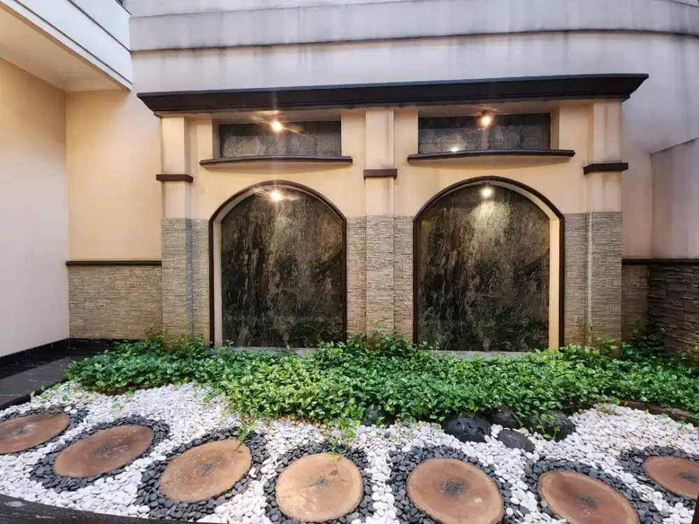 Jual Rumah Mewah Classic di Sunter Danau Agung, Full Furnish, Bagus, Lantai Full Marmer, Hadap Utara, Jakarta Utara