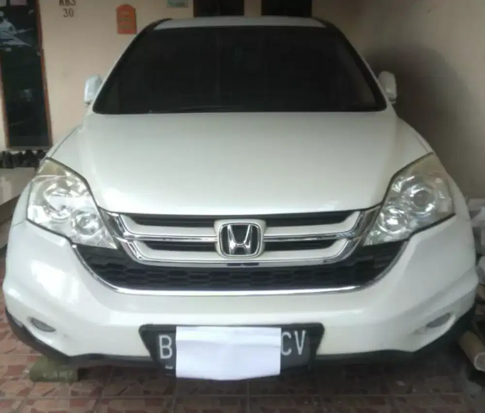 Dijual mobil Honda CRV 2010 manual putih