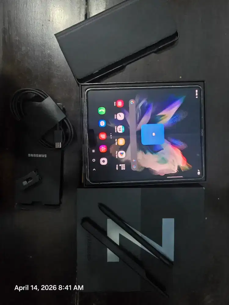 Samsung Galaxy Z Fold3 Fold 3 12/512