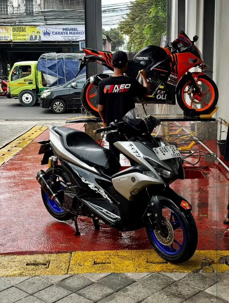 Aerox 155CC Silver 2019