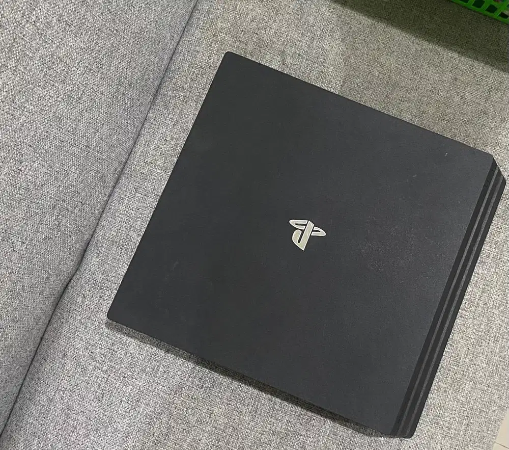 Playstation 4 pro 1tb Hen