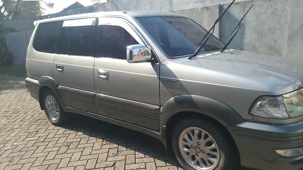 Toyota Kijang 2002 Bensin