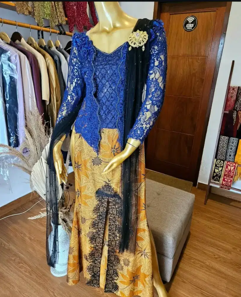 Dijual manekin bekas