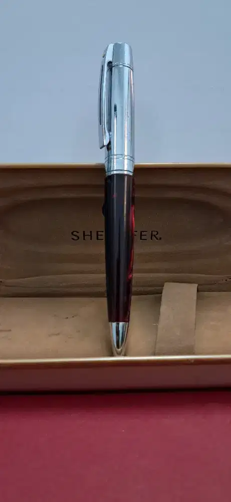 Sheaffer Made in USA Ballpoint Pen Glossy Burgundy