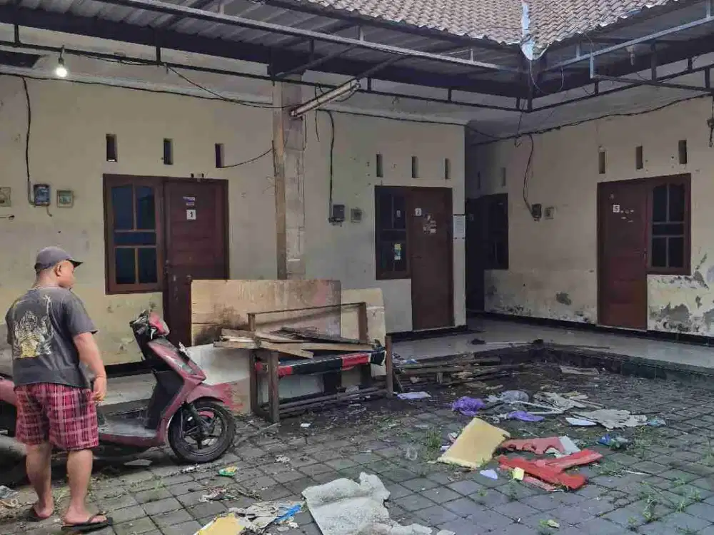 termurah!! buc tanah jl Padma penatih + bonus bangunan kost