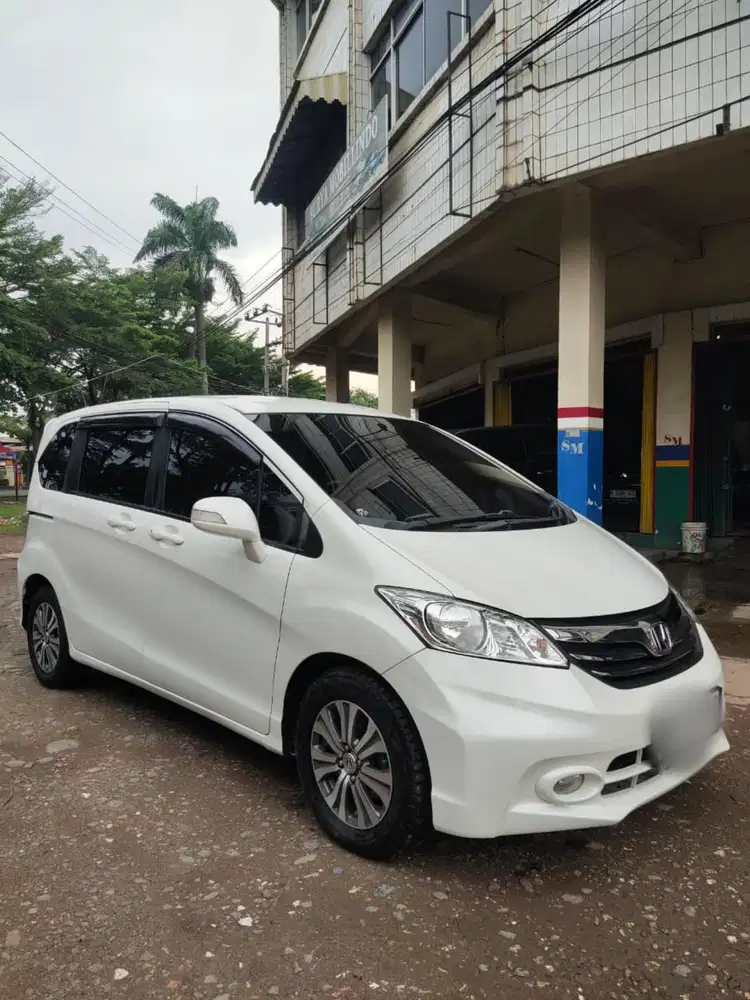 Honda Freed E AT 2014