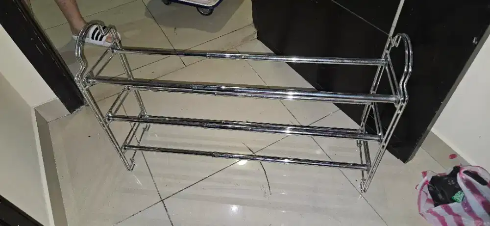 Rak sepatu stainless / Rak sendal 3 susun