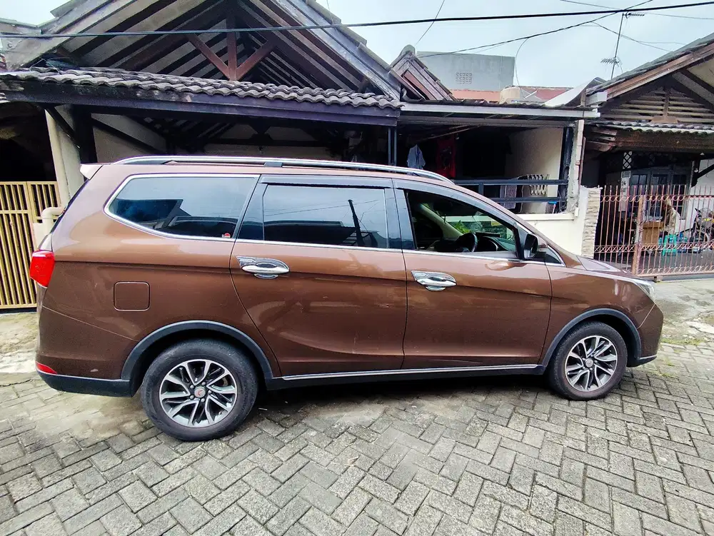 Wuling Cortez 2018 Bensin