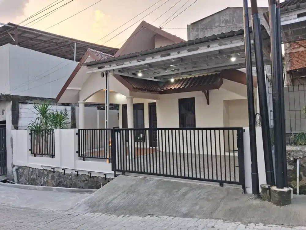 Murah harga promo  rumah LT 200m2 candi sewu manyaran semarang barat