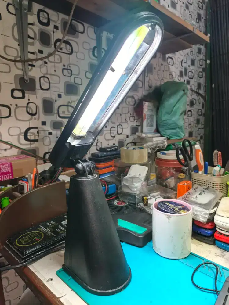 Di Jual Lampu Belajar Bagus Cahaya Terang