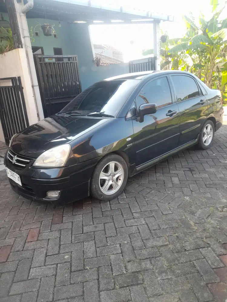 Suzuki Baleno next-G 2004 Bensin