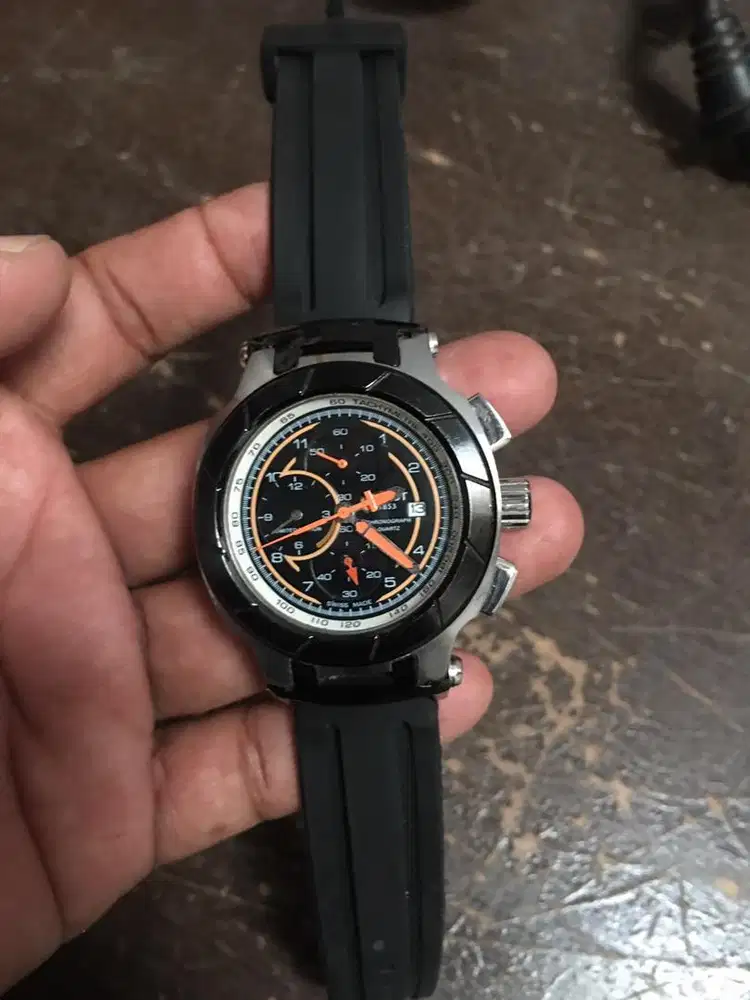 Jam tangan tissot T-Race