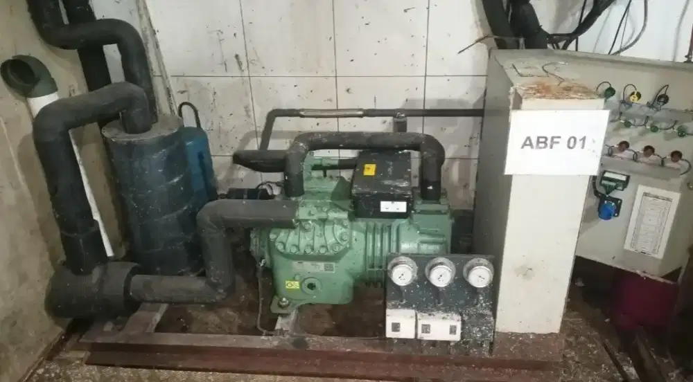 servis,service panggilan kulkas,Ac,showcase,freezer,,cold storage