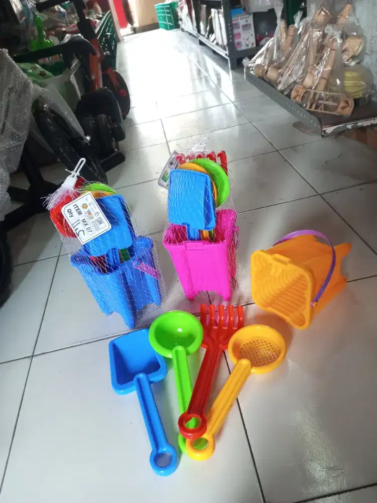 Mainan Anak Cetakan pasir set