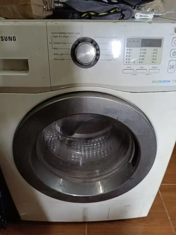 Mesin cuci dan dryer