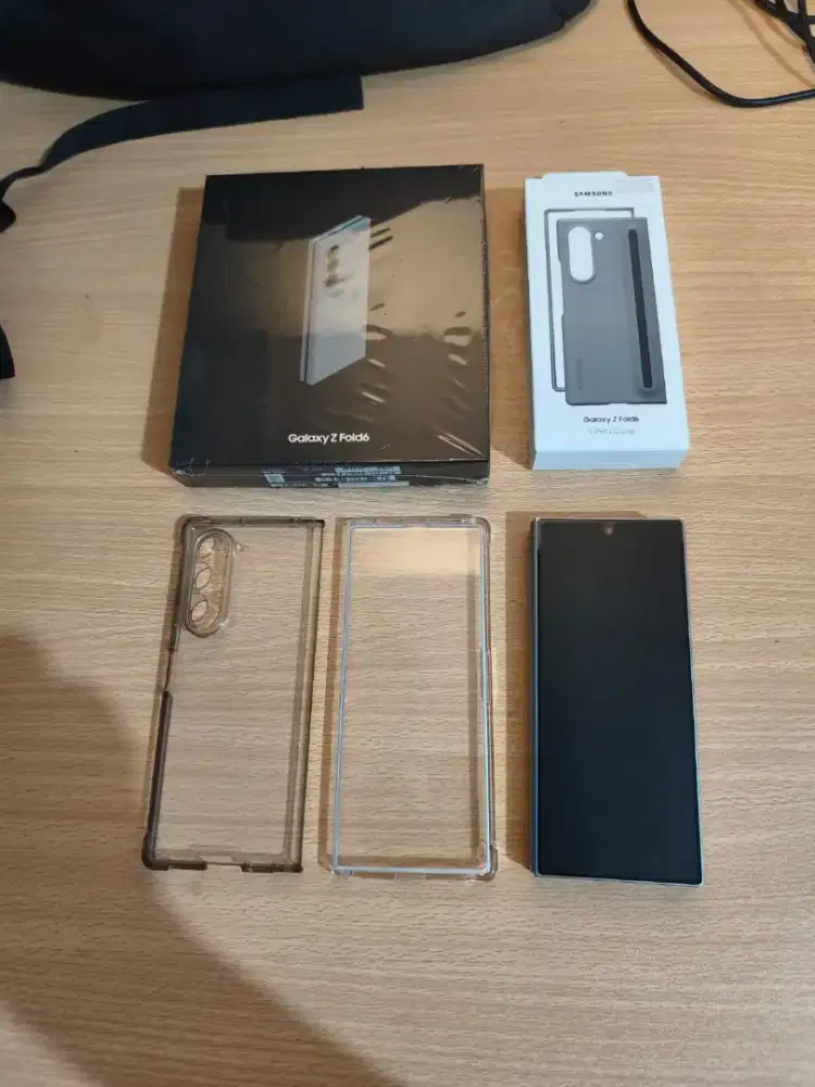 Samsung Fold 6 256GB Silver Mulus (Milik Sendiri)