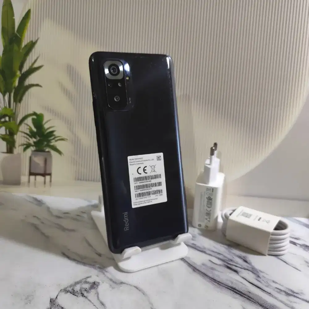 Redmi Note 10 pro 8/128rb ( HP dan charger)