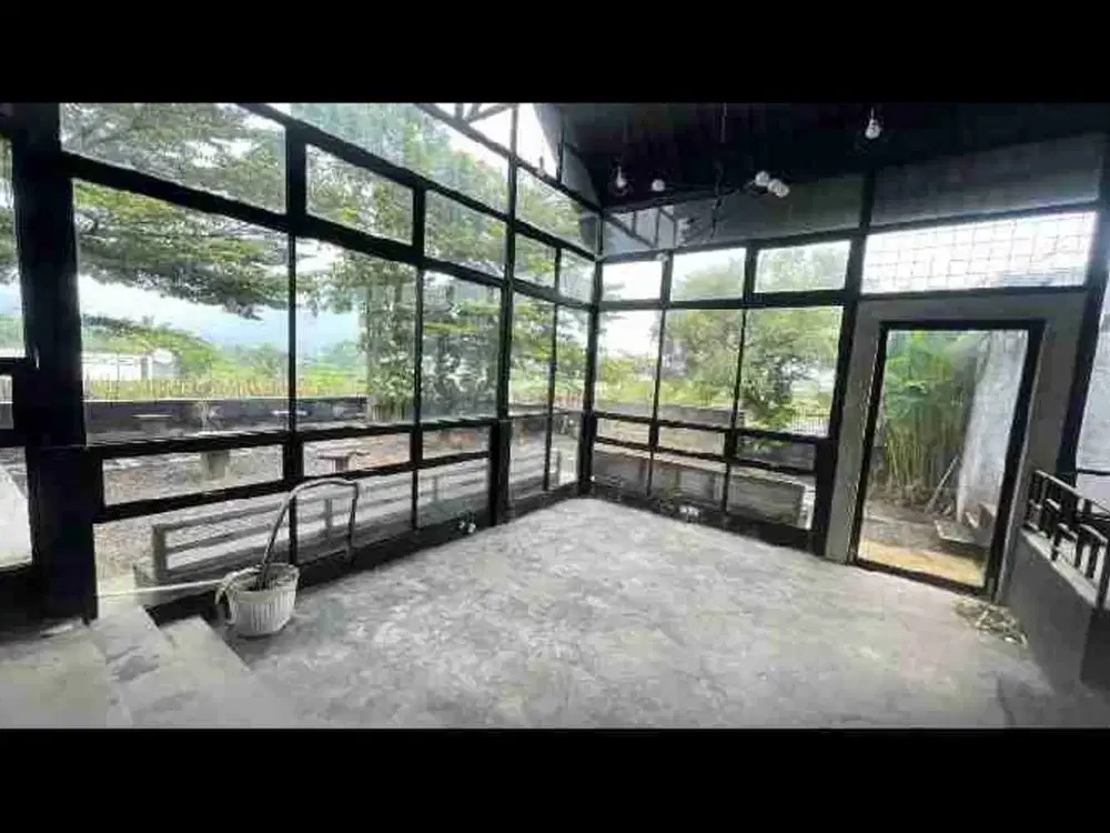 SEWA CAFE BANGUNAN DAN TANAH DAU MALANG STRATEGIS