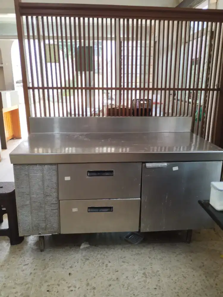 Freezer undercounter