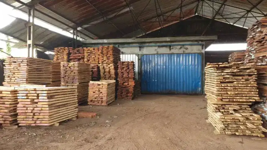 DIJUAL CEPAT : Tanah dan Bangunan Pabrik Penggergajian & Oven Kayu