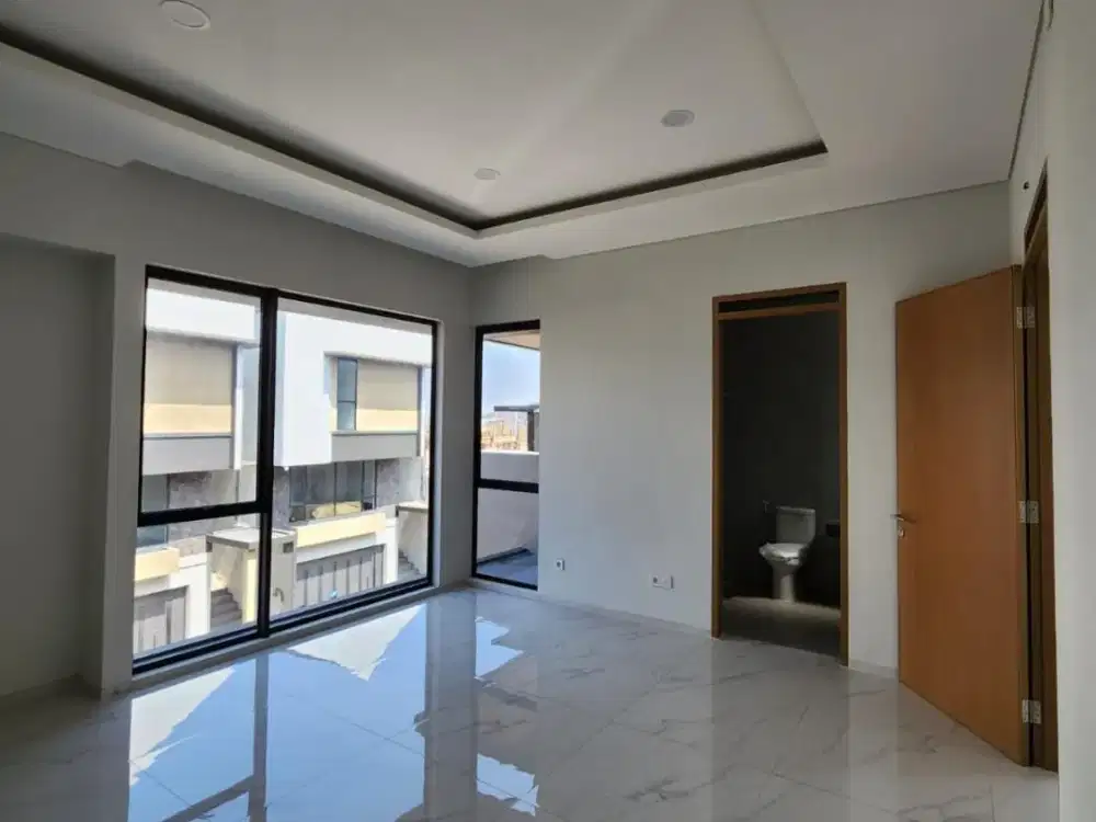 Y. DIJUAL RUMAH 2 LANTAI DI SETRA DUTA GRANDE CORNER BANDUNG