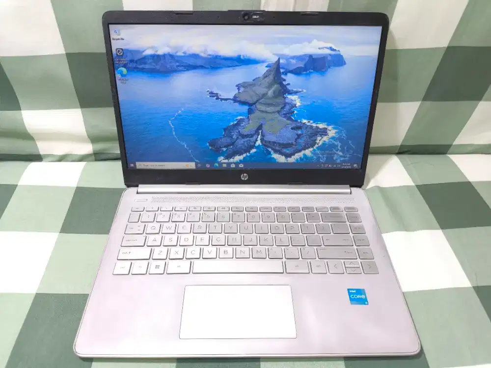 Laptop hp14s ram 8gb ssd 256gb intel core i3 gen11