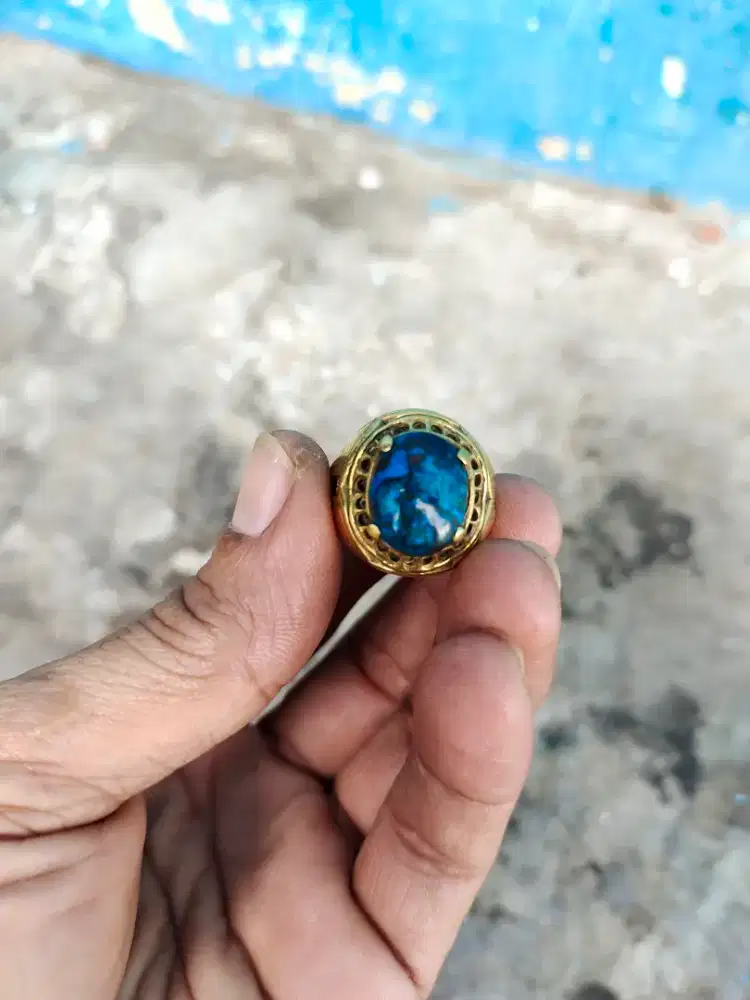 Cincin batu permata pirus lawas