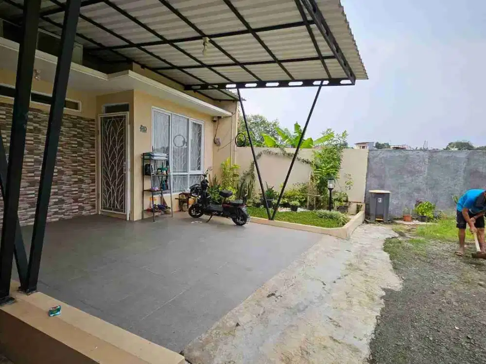 Dijual rumah 700 jt nego di Meruyung Limo Depok