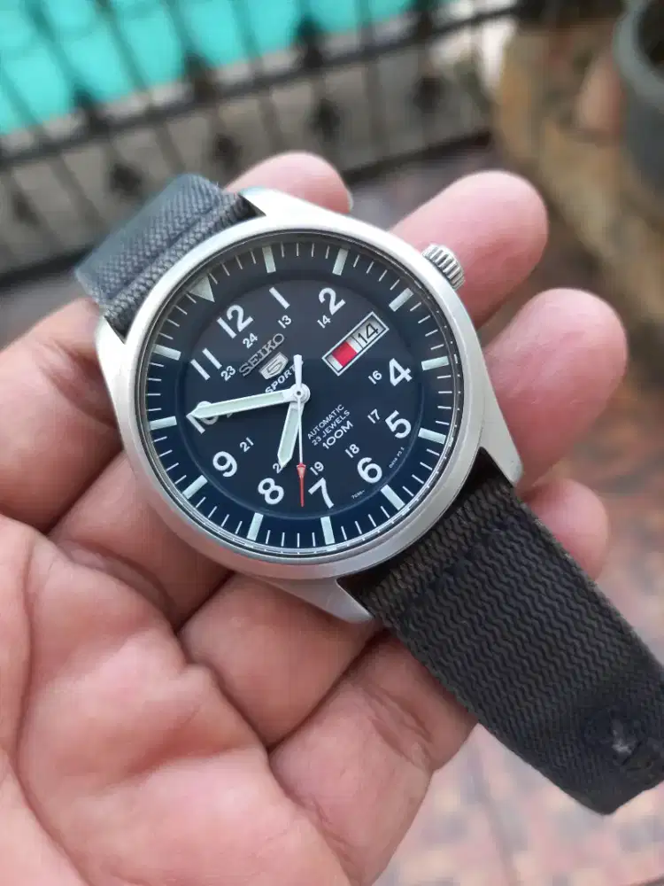 Seiko 5 Sports Military SNZG11 Blue dial