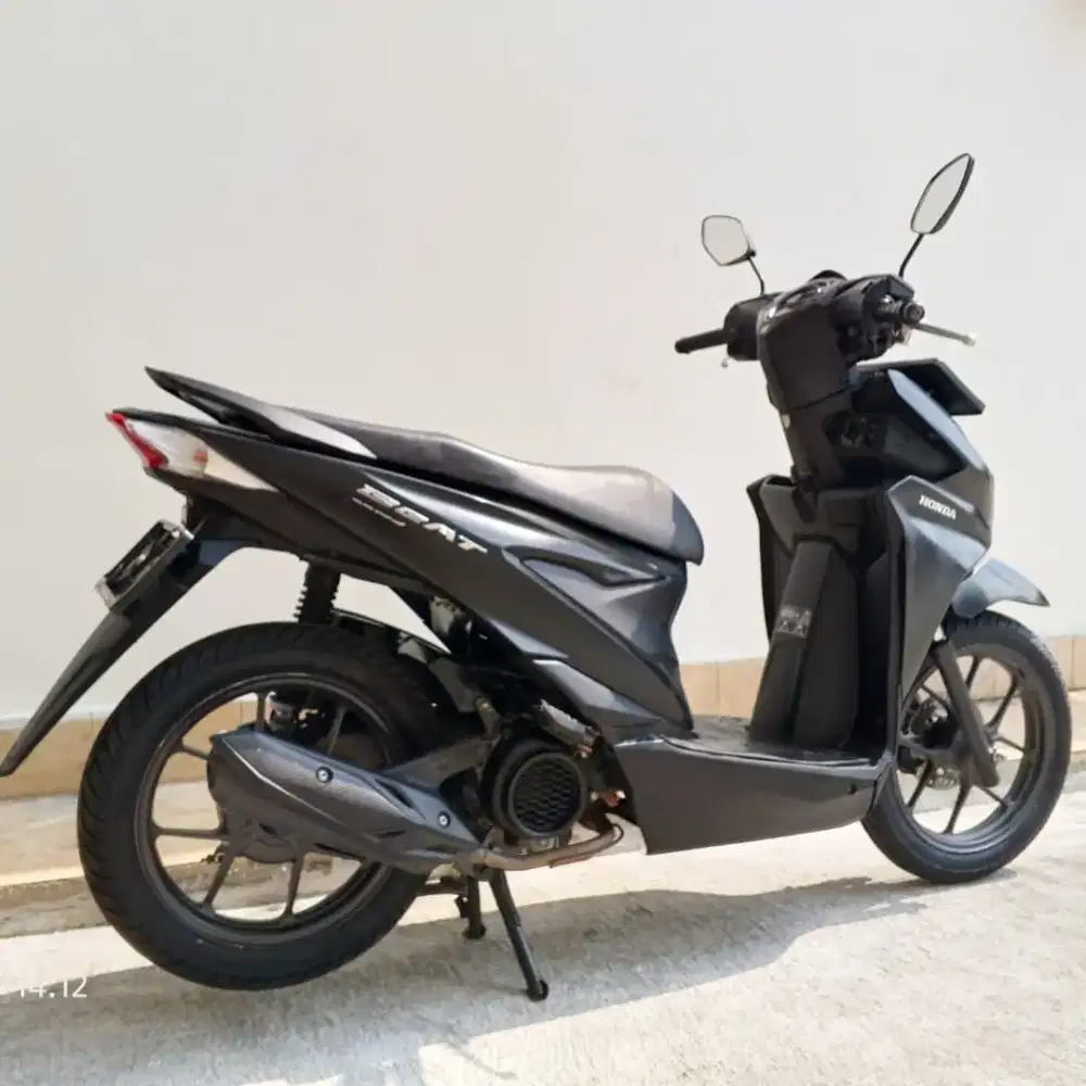 HONDA NEW BEAT DELUXE SMARTKEY TAHUN 2024 CASH / KREDIT MURAH DP 500