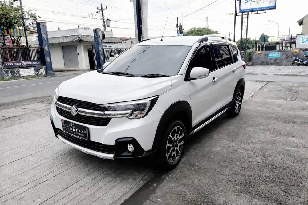 SUZUKI XL7 ZETA 2020 Matic Putih