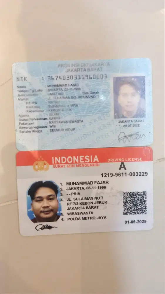 Supir pribadi antar jemput