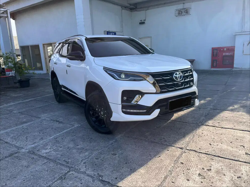 Toyota Fortuner 2,8 Gr Sport 4x2 At 2024