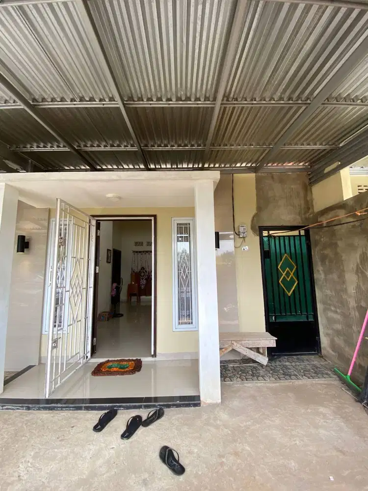 JUAL RUMAH KOMPLEK CAHAYA RESIDENCE