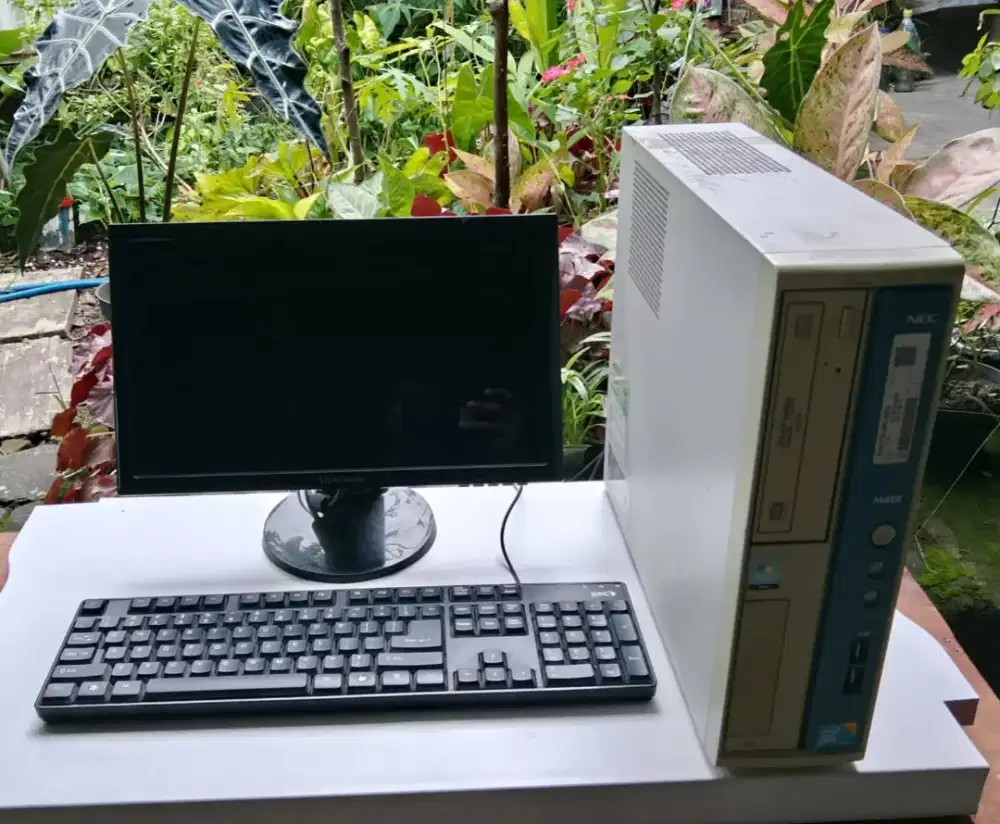 PC Murah Tapi Nggak Murahan – NEC + Monitor LED(bonus keyboard+mouse)