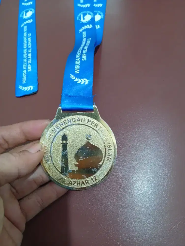 Medali kuningan Sepuh gold