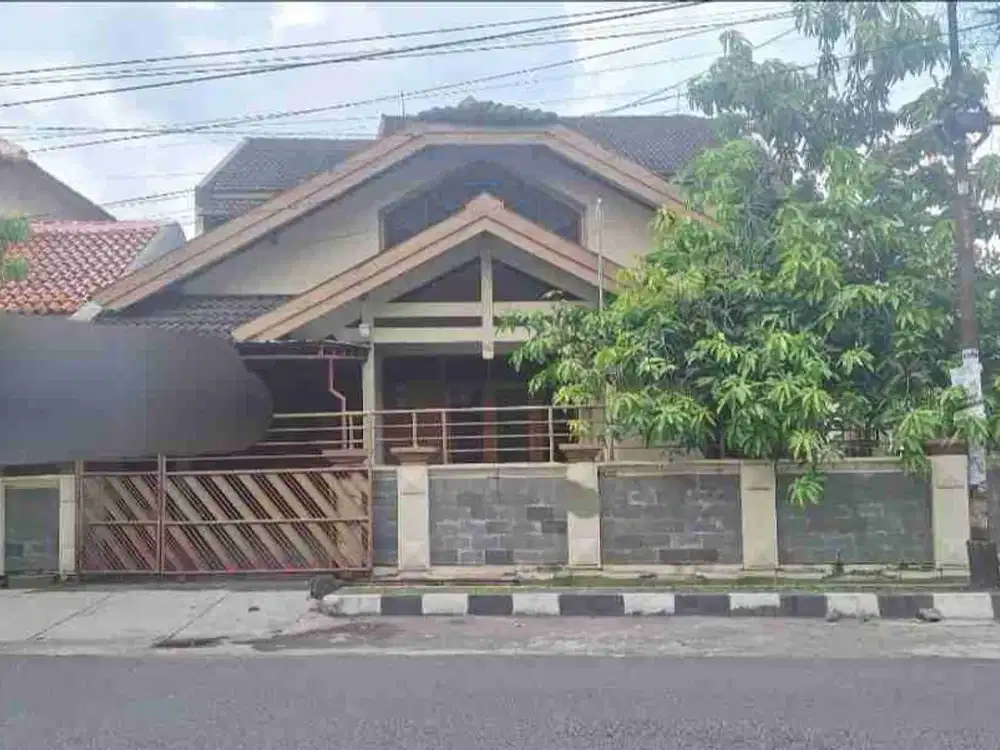( JUAL CEPAT ) RUMAH HOOK DI SAPTA PRASETYA RAYA PEDURUNGAN SEMARANG