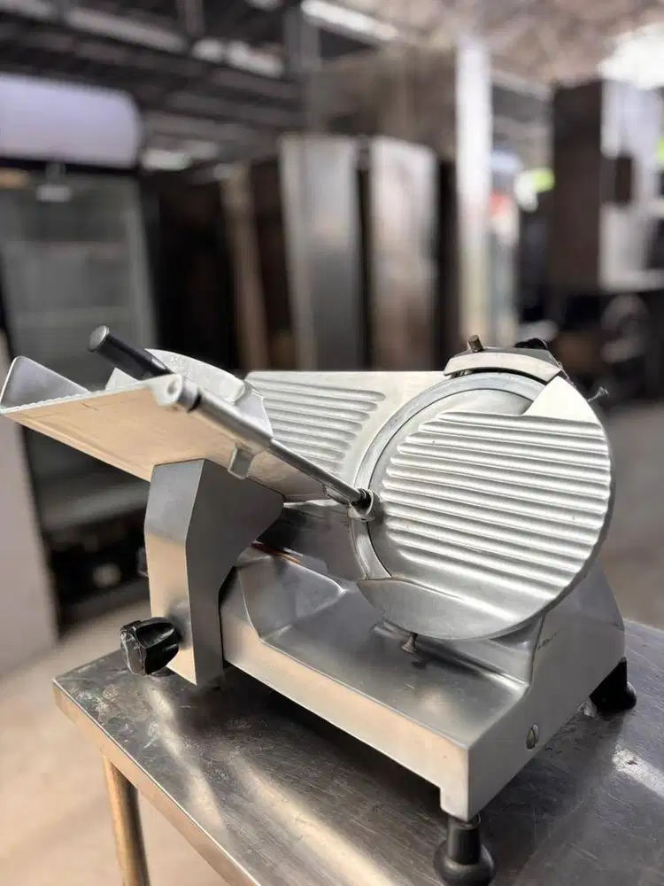 MEAT SLICER / PEMOTONG DAGING SIRMAN QUARZO 250