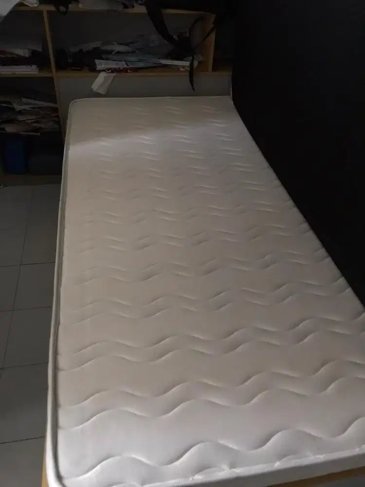 Dijual cepat Spring bed murah