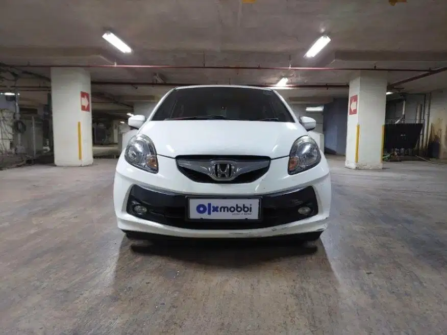 KM Low Nego Harga Murah Honda Brio Satya 2015 SHFS