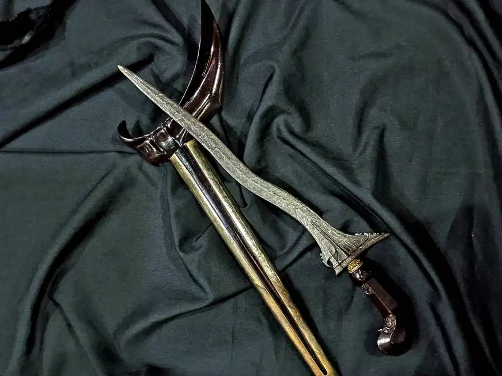 Keris Sepuh Jangkung Segoro Winotan Pamor Blarak Sineret