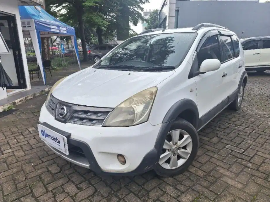 Nissan Livina 1.5 X-Gear Bensin-AT 2010 Putih
