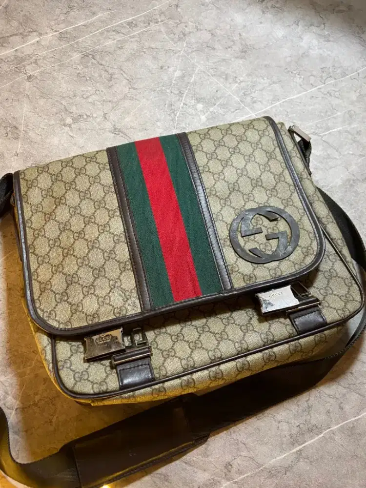 Slingbag gucci leather