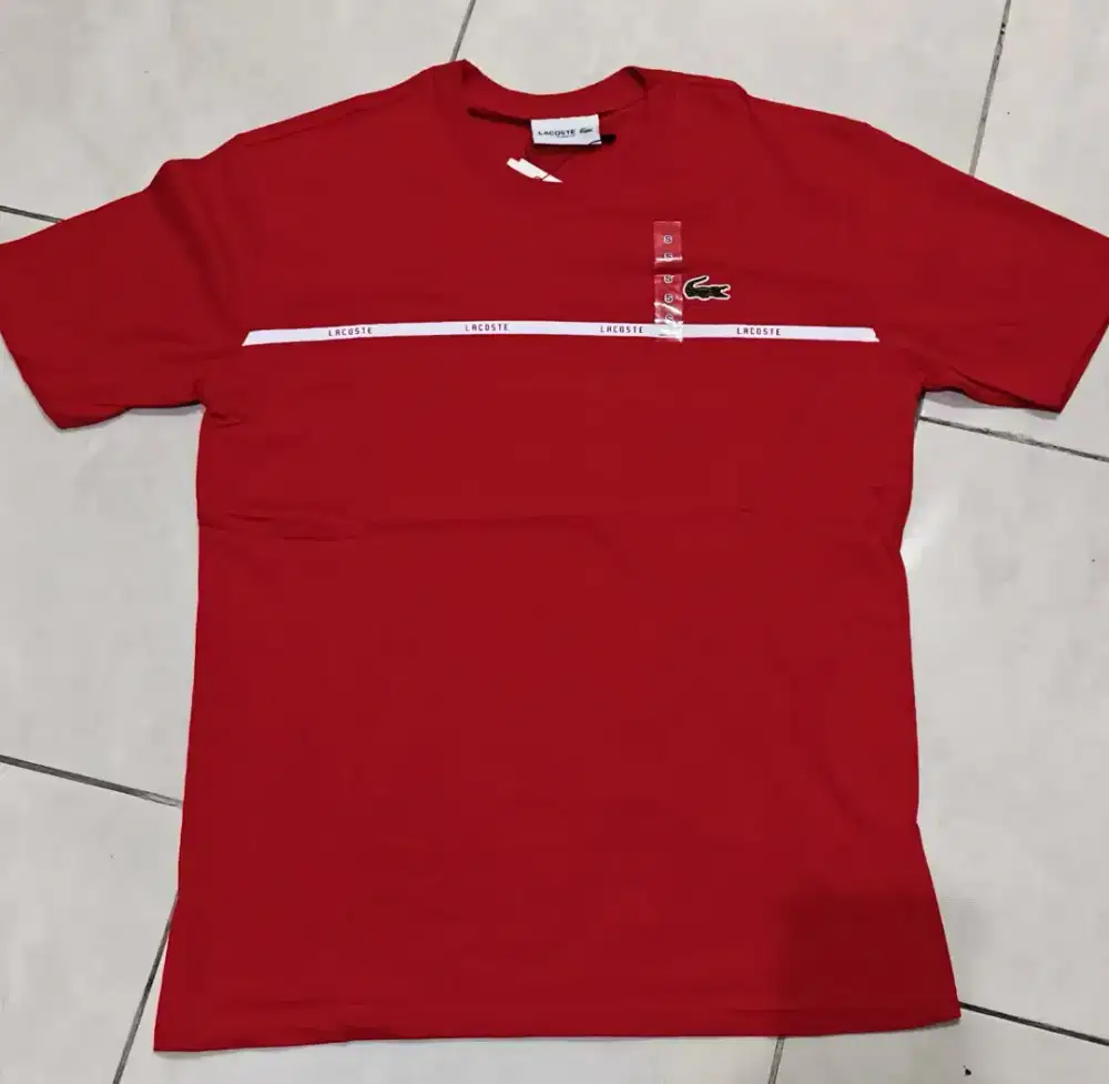 Kaos Lacoste Merah Unisex