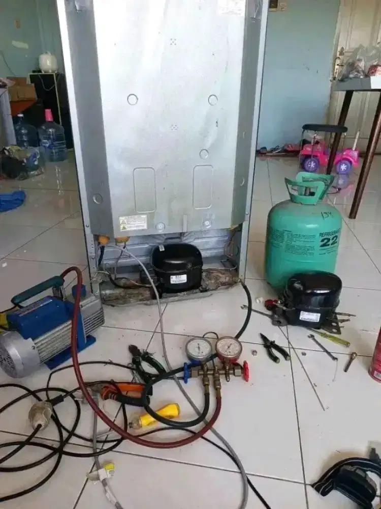 Jasa service ac kulkas mesin cuci, pompa air dan bongkar pasang ac